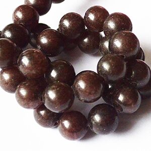 Jade  8mm luonnonkivi värjätty ruskea, reikä 1mm, pakkaus 12 kpl