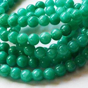 Jade  6mm luonnonkivi värjätty vihreä, reikä 1mm, pakkaus 15 kpl