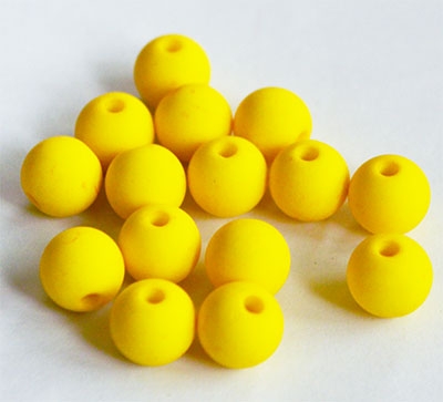 Akryylihelmi 8mm mattapintainen keltainen, reikä 1mm, 15 kpl pakkauksessa