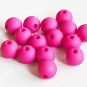 Akrüülhelmes 8mm matistatud tumeroosa, ava 1mm, pakis 15 tk