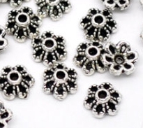 Helmihattu 6mm, reikä 2,8mm, antiikkihopea, 15 kpl pakkauksessa