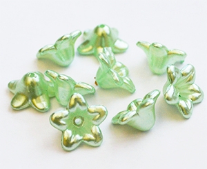 Akrüülhelmes 12x5mm pärliläikeline heleroheline, ava 1mm, pakis 11 tk