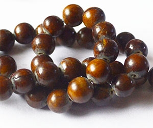 Jade  8mm luonnonkivi värjätty ruskea, reikä 1mm, pakkaus 10 kpl