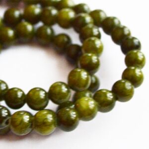 Jadeiit 6mm looduslik kivi, värvitud rohekas, ava 1mm, pakis 15 tk