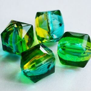 Akrüülhelmes  13x12mm, tumeroheline, ava 1mm, pakis 4 tk