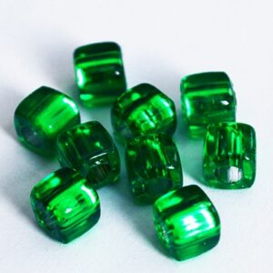 Akrüülhelmes 7,5x8mm hõbedane sisu, läbipaistev roheline, 12 tk
