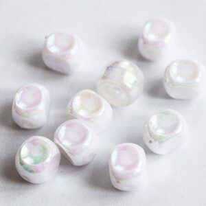 Plasthelmes 7x6mm valge, ava 1mm, pakis 10 tk
