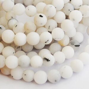 Kvartsi 8 mm luonnollinen, maalattu valkoinen, matta, reikä 1 mm, pakkaus 10 kpl