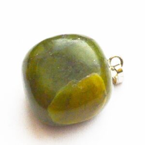 Jadeiit 23x16mm looduslik, 1 tk