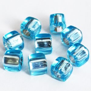 Akrüülhelmes 7,5x8mm hõbedane sisu, läbipaistev helesinine, 12 tk