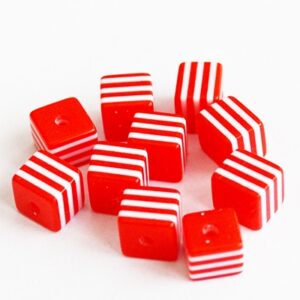 Kunstvaigust kandiline helmes 8mm punane-valge, ava 1,5mm, 10 tk