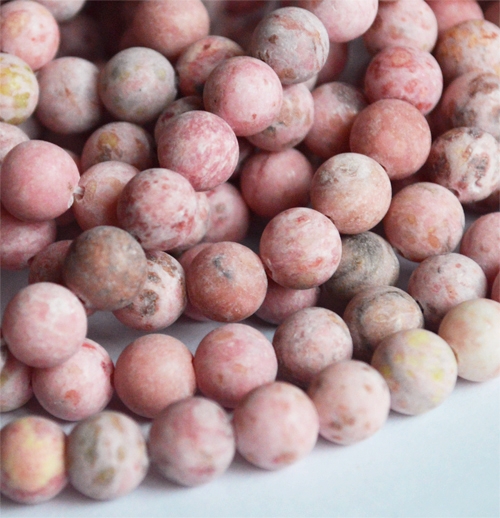 Akaatti 8mm luonnonkivi, pyöreä matta vaalea koralli, reikä 1mm, 17 kpl per pakkaus