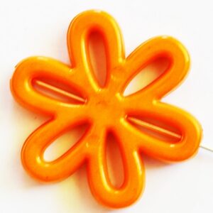 Akryylikukka 31x28x4mm, oranssi, reikä 1,5mm, 2 kpl