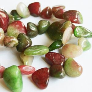 Jade 6-16mm kivihelmi värjätty kirjava, pakkauksessa n 50-53 kpl. - 1 pakkaus