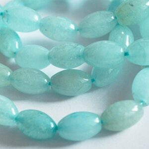 Jadeiit ovaalne helmes 12x8mm, looduslik, värvitud helesinine, ava 1mm, 6 tk