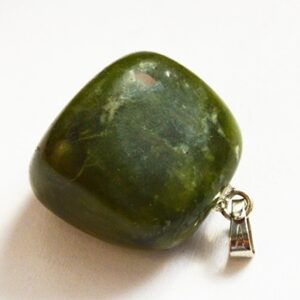 Jadeiit 26x18x15mm looduslik, 1 tk  Ei saa saata mak