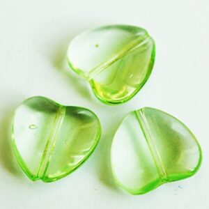 Klaashelmes Südamekujuline 13,7-14mm läbipaistev heleroheline, ava 1mm, pakis 4 tk
