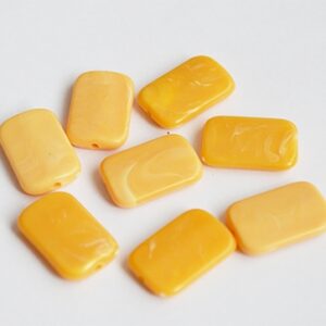 Akrüülhelmes 17x10mm beež, ava 1mm, pakis  8 tk