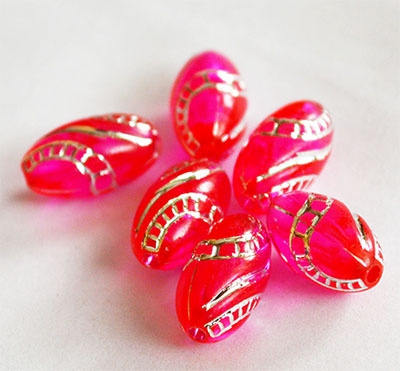 Akryylihelmi soikea 13x7mm, reikä 1,6mm, pinkki, pakkaus 8 kpl