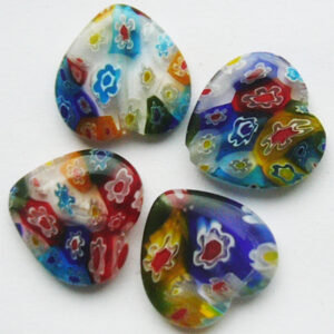Millefiori südamekujuline helmes 20mm, 1 tk