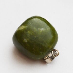 Jadeiit ripats 25x16mm 1 tk
