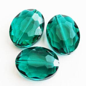Lihvitud ovaalne klaashelmes 16x20mm emerald roheline, 1 tk