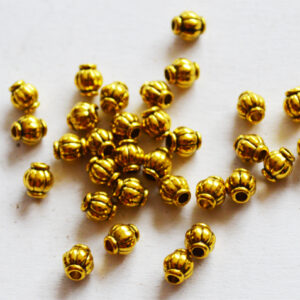 Ant.kuldne metallhelmes 4mm, ava 1mm, plii- ja niklivaba, 20 tk