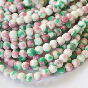 Jade  4mm synteettinen  sinivihreä-valkoinen-vaaleanpunainen, 20 kpl