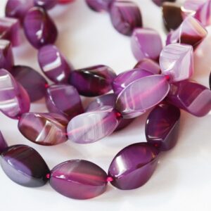 Akaatti 16x11mm värjätty. lila, 4 kpl