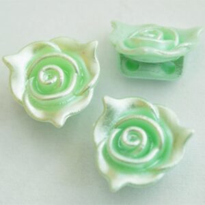 Akrüülhelmes-ühendaja 14x14x7mm, pärliläikeline, kaherealine, hele sinakasroheline, 1 tk