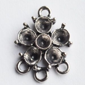 Ant.hõbedane metallripats Lill 20x15mm, 3-4mm kristallidele, 1 tk