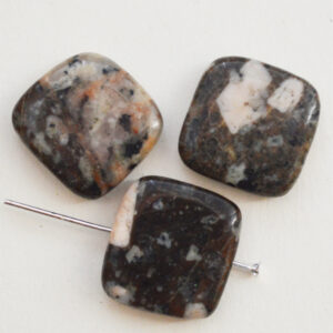 Naturaalne kivi Osmanthus 16x16mm, 1 tk