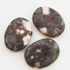 Naturaalne kivi Osmanthus 24x18mm pruun-tumehall, 1 tk