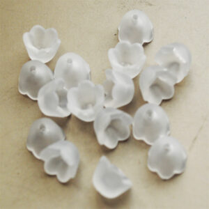 Akrüülhelmes Lill 10x6mm matistatud valge, 10 tk