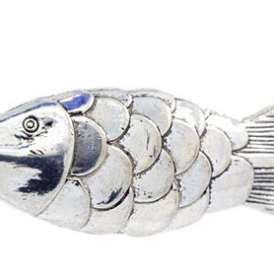 Ant.hõbedane  metallhelmes Kala 65x24mm 3D, 1 tk  NB! Ei saa saata liht- ega tähitud maksikirjaga.