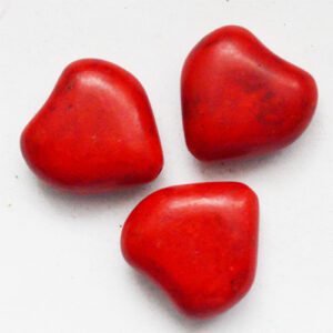 Türkiis helmes  Süda 18x17mm, sünteetiline punane, 1 tk